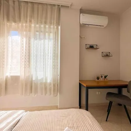 Apartment Downtown Flat Near Center With 24h Self Check-in
