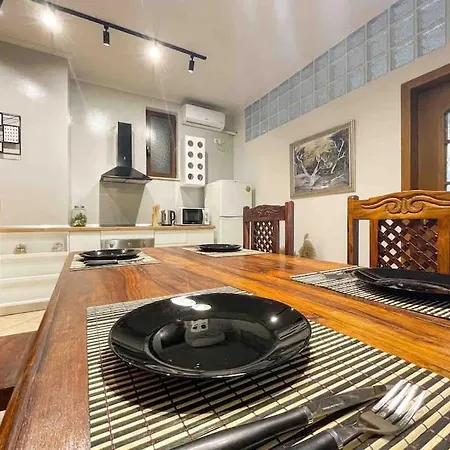 Downtown Flat Near Center With 24h Self Check-in *