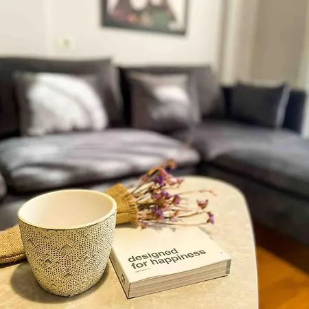 Downtown Flat Near Center With 24h Self Check-in *